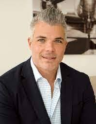 Jason Giller's Instagram, Twitter & Facebook