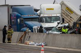 Official twitter account for the national weather service fort worth. Major Crash Kills 6 Injures Dozens On I 35w In Fort Worth Tx Fort Worth Star Telegram