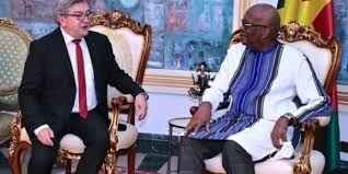 ʒɑ̃ lyk ɑ̃twan pjɛʁ melɑ̃ʃɔ̃; Burkina Melenchon En Campagne A Ougadougou Vise La Politique Africaine De Macron Jeune Afrique