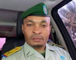 INTERMÉDIAIRE DE MBUJIMAYI