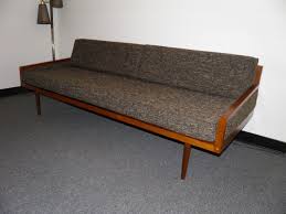 Walker edison mid century modern wood spindle daybed headboard footboard bed frame bedroom, day, walnut 4.1 out of 5 stars 29 $221.09 $ 221. Mid Century Modern Daybed Casara Modern Executive Sofa Daybed With Arms Mid Century Modern Daybed Daybed Styles Modern Daybed