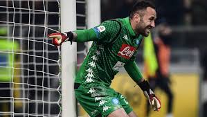 David ospina ramírez is a colombian professional footballer who plays as a goalkeeper for serie a club napoli and the colombia national team. Napoli Closing In On Signing Goalkeeper David Ospina On Permanent Deal From Arsenal 90min