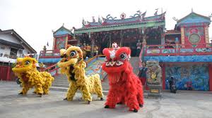 Lion dance 2019 tarian singa 2019 sabah malaysia part 1 of 2. Barongsai Tarian Singa Yang Selalu Ada Saat Peringatan Imlek Di Indonesia Kumparan Com