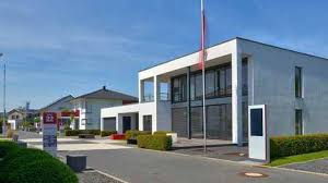 Enjoy the videos and music you love, upload original content, and share it all with friends, family, and the world on youtube. Fertighauswelt Koln 24 Musterhauser