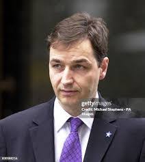 Alan Farthing's Instagram, Twitter & Facebook