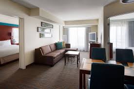 Residence Inn Los Angeles Burbank Downtown Two Bedroom Suite Living Area Guestroom Holiday Suite Bedroom Inspirations Two Bedroom Suites Bedroom Wall