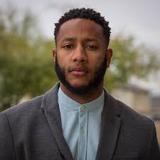 Del otro lado de las vías