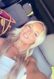 Cindy Runyan's Instagram, Twitter & Facebook