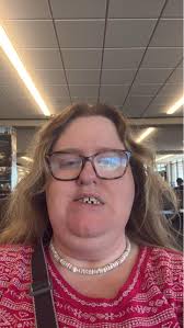 You are so beautiful,I want to know you better w e friend with you