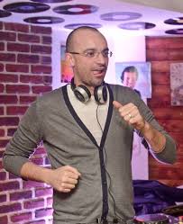 Regulamentul pentru închirierea parcărilor de reședință intră în dezbatere. Reporteris BÄtaie Pe Locurile De Parcare Din Han TÄtar 2 500 De Lei An