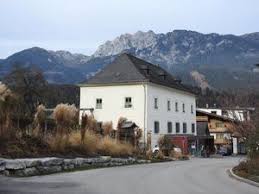 View pictures of each dog friendly restaurant and read reviews of other guests with dogs here. Haus Im Ennstal Salzburgwiki