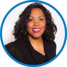 Liza Collins's Instagram, Twitter & Facebook