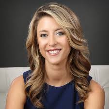 Jen Cash's Instagram, Twitter & Facebook