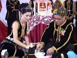 Adat perkahwinan kaum kadazan dusun. Kadazan Traditional Wedding Piahanan Pinisi By Inai Evelyn Ebin Youtube