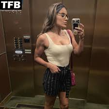 Julianna Peña Nude & Sexy Collection (20 Photos) | TheFappening