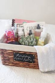 How To Putting Together A Housewarming Gift Hello Honey House Warming Gift Diy House Warming Gifts Housewarming Gift Baskets