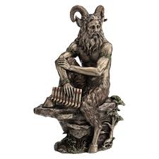 Pan Est Une Divinite De La Nature Protecteur Des Bergers Et Des Troupeaux Il Est Souvent Represente Comme Une Creature Chime Fauno Ninfas Animais Mitologicos
