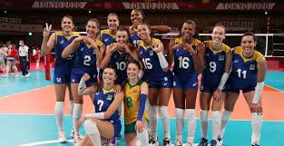 Técnico renan dal zotto renovou a seleção após o ciclo . Selecao Feminina E Convocada Para O Sul Americano De Volei Surto Olimpico