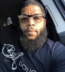 Douglas Calhoun's Instagram, Twitter & Facebook