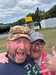 Meeting new friends at a concert in St. Louis