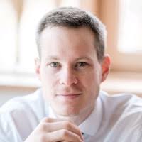 200+ "Laszlo" profiles