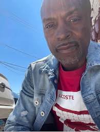 Factors contributing to Illinois' prominence in high school basketball