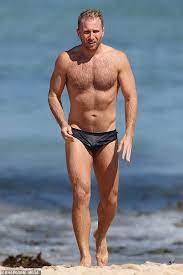 Macdonald is currently host of the abc's q&a political panel discussion show. Hamish Macdonald 37 Flaunts His Fit Physique In At Bondi Beach Daily Mail Online