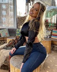 Lexi Kai - Free sexy pics, galleries & more at Babepedia