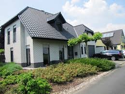 Möchte der vermieter ein stück des gartens für sich selbst nutzen, muß dies ausdrücklich vereinbart werden. Komfortables Einfamilienhaus Garten Garage Gehobene Ausstattung Immoleben