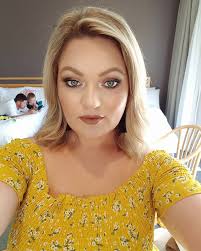 Backstage at the Den waiting to make the magic happen No I didn't use make  up nor that mirror @thedentheatre