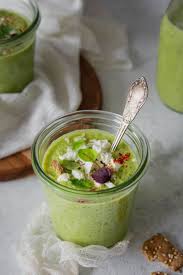 Soupe Froide De Courgette Feta Menthe Basilic Soupe Froide Courgette Recette Avec Courgette Recettes De Cuisine