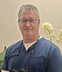 Stephen Fowler's Instagram, Twitter & Facebook