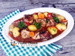 Friptura de vita la tigaie frageda si. Tocanita De Vita Cu Legume Reteta Taraneasca Gina Bradea