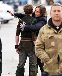 Robbie Kay Robert Carlyle Film Episode 3x11 November 06 2013 Robbie Kay Once Upon A Time Robert Carlyle