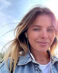 Olivia Frazer (@olivefrazer) • Instagram photos and videos