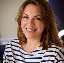 Melanie Weekley's Instagram, Twitter & Facebook