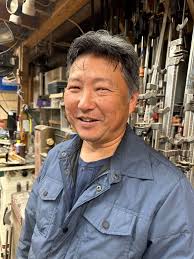 What type of glue to start with for woodworking?