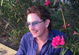 Tim Rogers, Hairstylist to the Stars and Moguls, Dies at 51