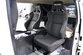 trialカスタム 後部座席recaroシート recaro sr 7f スーパーカーニバル2016 ハイエース カスタム ハイエース 座席