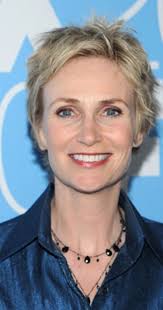In weight loss, jan is still pregnant and in deleted scenes in weight loss, uses her pregnancy as excuses for michael to do everything. Jane Lynch Imdb