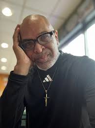 DID YOU HEAR THEY ARE GOING TO OPEN A DONUT SHOP AND A CANNIBISS DISPENSARY  IN LINCOLN THEY GOING TO CALL IT GLAZED AND CONFUSED