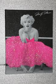 Marilyn Monroe Pink Dress Glitter Framed Or Canvas Any Size Ebay Marilyn Monroe Wallpaper Marilyn Monroe Artwork Marilyn Monroe Decor