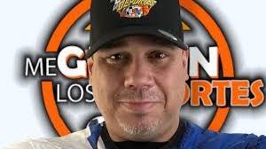 Arnold Santiago's Instagram, Twitter & Facebook