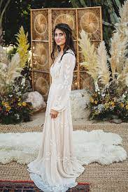 70 S Surfer Vibes Meets Bohemian Beach Wedding Inspiration Boho Wedding Blog Bohemian Beach Wedding Bohemian Beach Wedding Dress Boho Wedding Inspiration