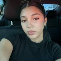 Jen Cortes's Instagram, Twitter & Facebook