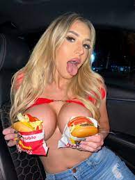 KELA PORN 🍌🍌 в X: „RT @lil_yessie: OMFG THANK YOU GUYS FOR 80K!!!🥰❤️  t.coE6FiYxNKnM t.coWSO4dFd1OM“  X