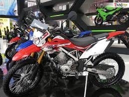 Jul 01, 2021 · sejak tahun 2014, motor beat warna putih selalu menemani perjalanan saya selama zaman kuliah dan kerja. Kawasaki Klx150 Bf Se Dan Klx150 Bf Se Xtreme 2018 Dikasih Stiker Baru Kawasaki Masih Pede Indoride Com