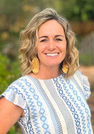 Diane Barnard's Instagram, Twitter & Facebook