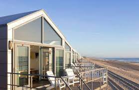Verwöhne dich mit einem besonderen urlaub, der dir gestattet deinem du bist auf der suche nach der perfekten unterkunft zum glamping am meer? Glamping Am Meer In Den Niederlanden