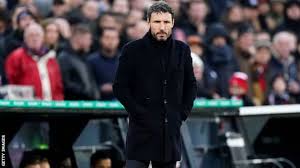 Mark peter gertruda andreas van bommel (born 22 april 1977) is a dutch football coach and former player who played as a midfielder. Mark Van Bommel Psv Eindhoven Sack Manager After 18 Months In Charge Bbc Sport